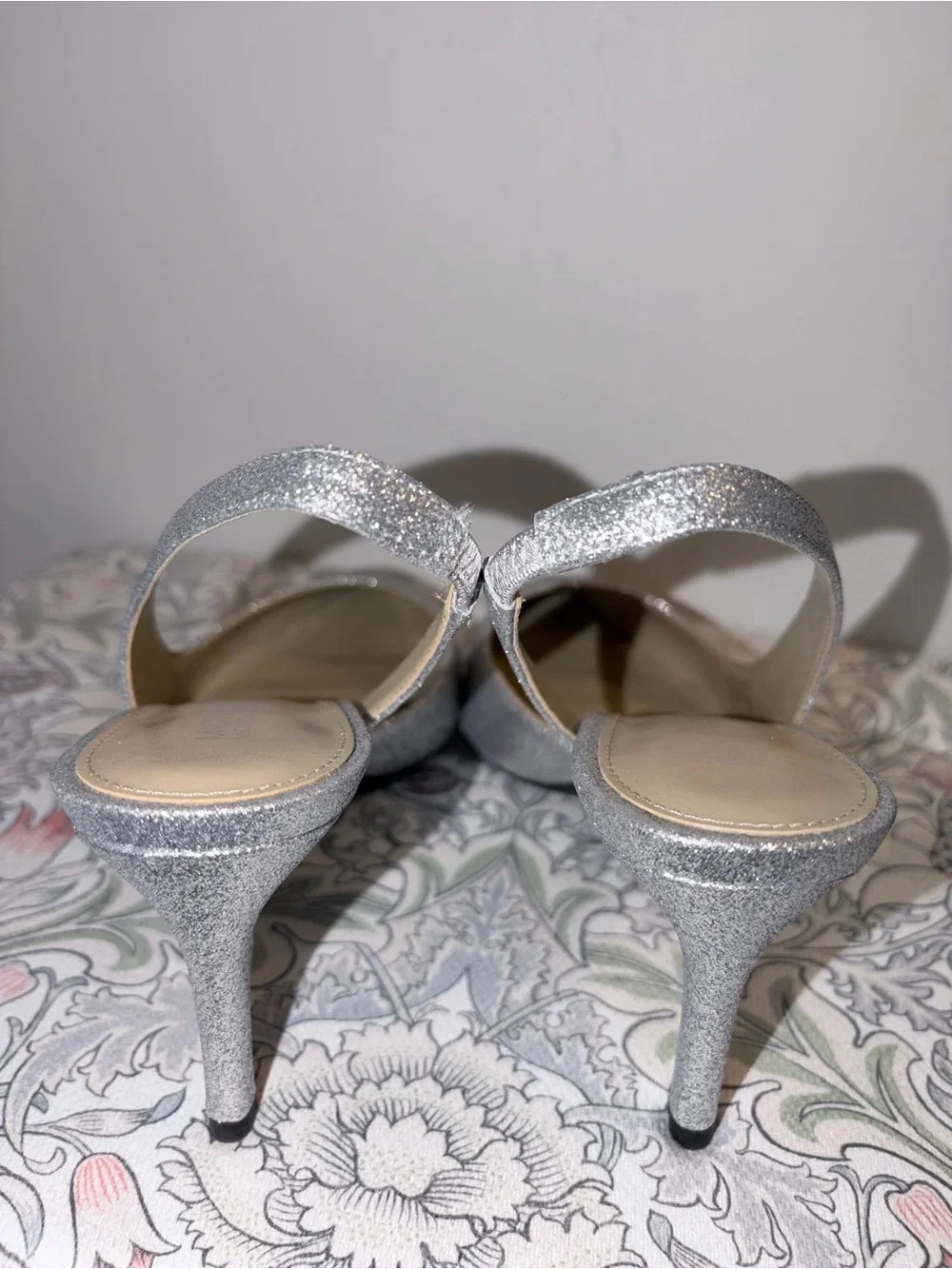 Michael Kors Alina Sling-back Pumps heels shoes formal silver 8.5 or 9 NWOT